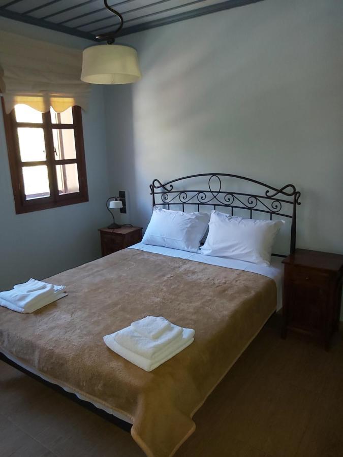 Αρχοντικό Βογιάρου Hotel Kalarítai Bagian luar foto