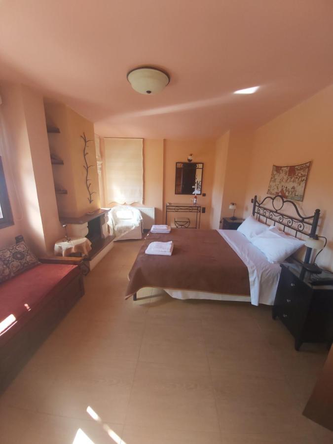 Αρχοντικό Βογιάρου Hotel Kalarítai Bagian luar foto